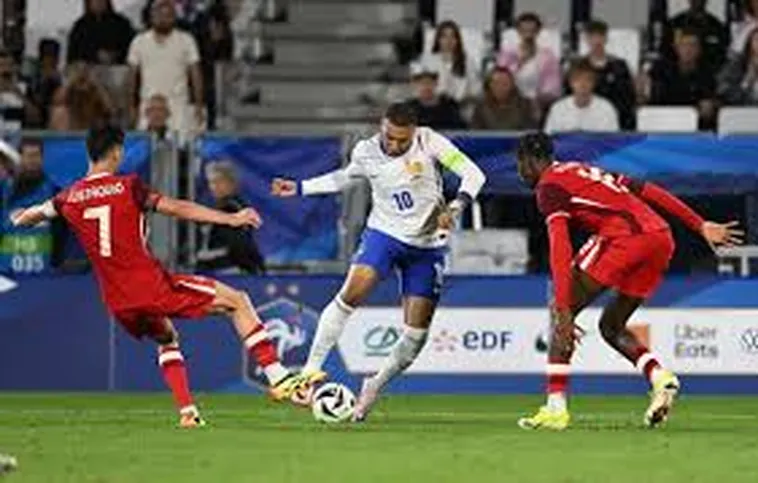 Cách Bắt Đầu Và Bắt Đầu Lại Trận Đấu Bóng Đá Theo Luật FIFA